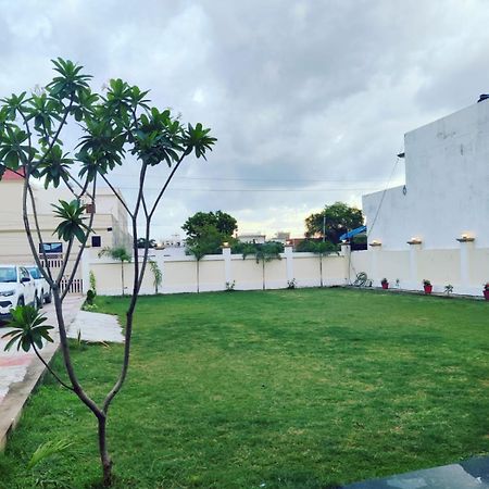 Willa Osho Lifestyle Lucknow Zewnętrze zdjęcie
