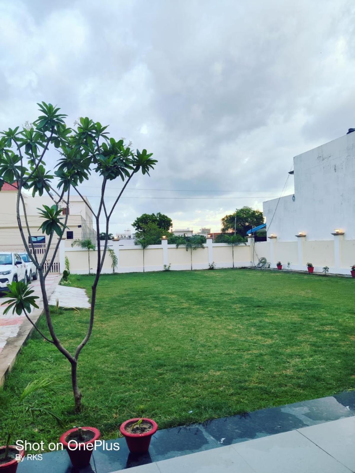Willa Osho Lifestyle Lucknow Zewnętrze zdjęcie